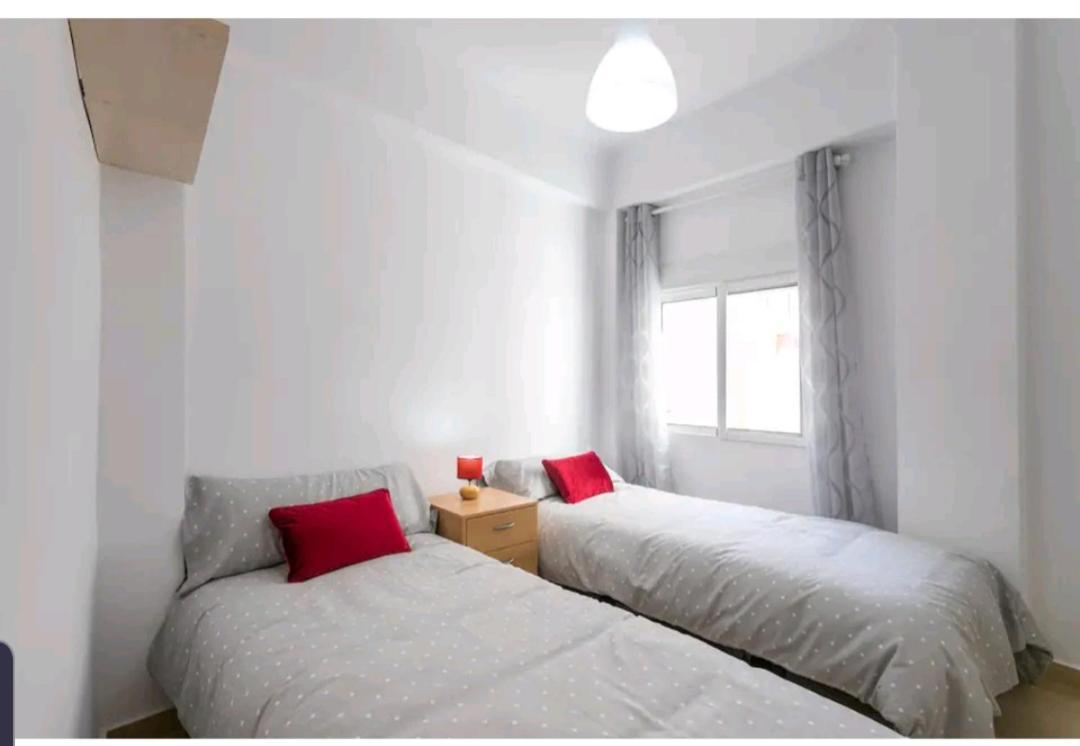 Apartamento Coqueto A Un Minuto De La Explanada Alicante Bagian luar foto