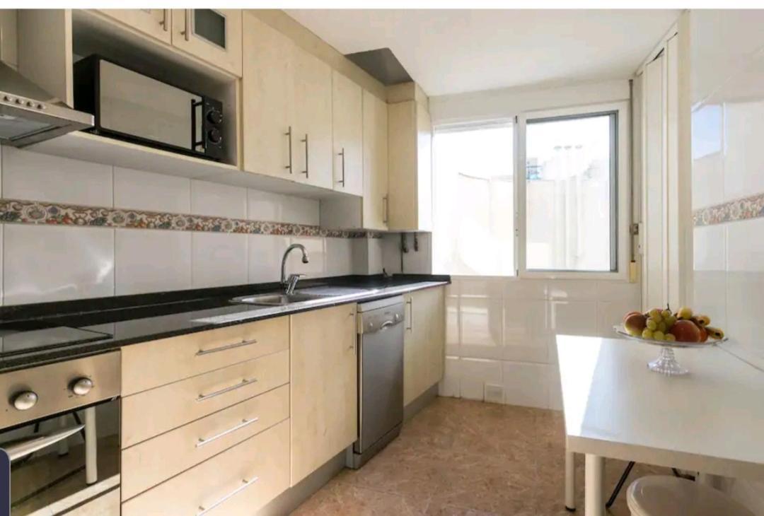 Apartamento Coqueto A Un Minuto De La Explanada Alicante Bagian luar foto