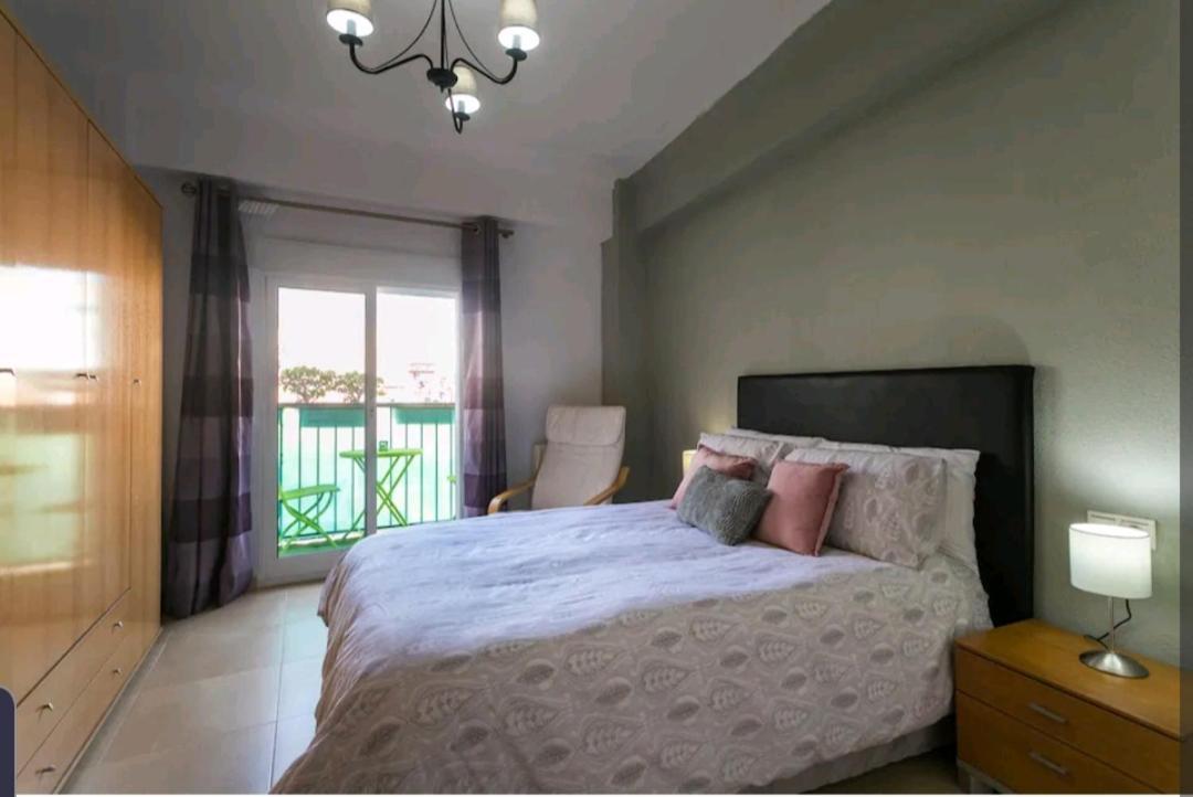 Apartamento Coqueto A Un Minuto De La Explanada Alicante Bagian luar foto